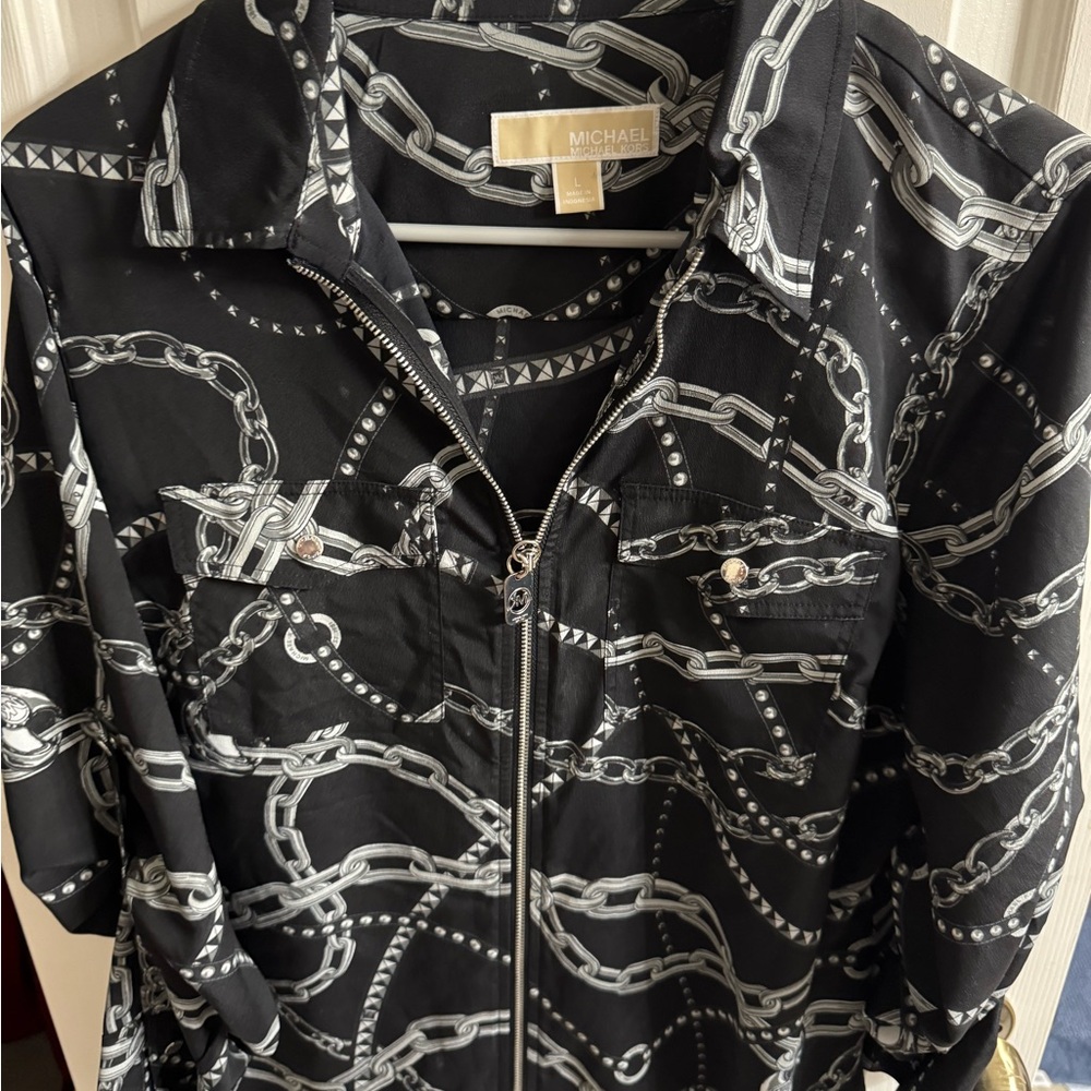 Michaels Black and Gray Chain Print top